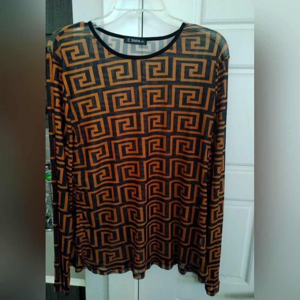Black and Gold Long Sleeve Mesh Greek Key Pattern